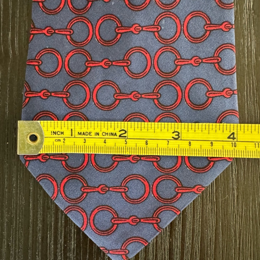 HERMÈS Vintage Silk Tie - Picture 10 of 11